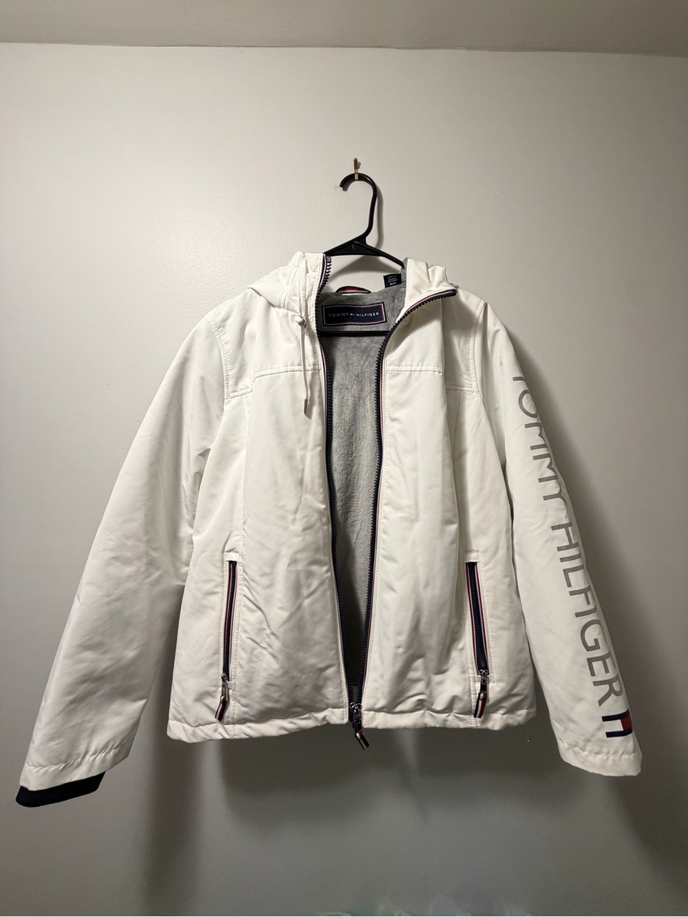 Tommy Hilfiger Women’s White Hooded Jacket